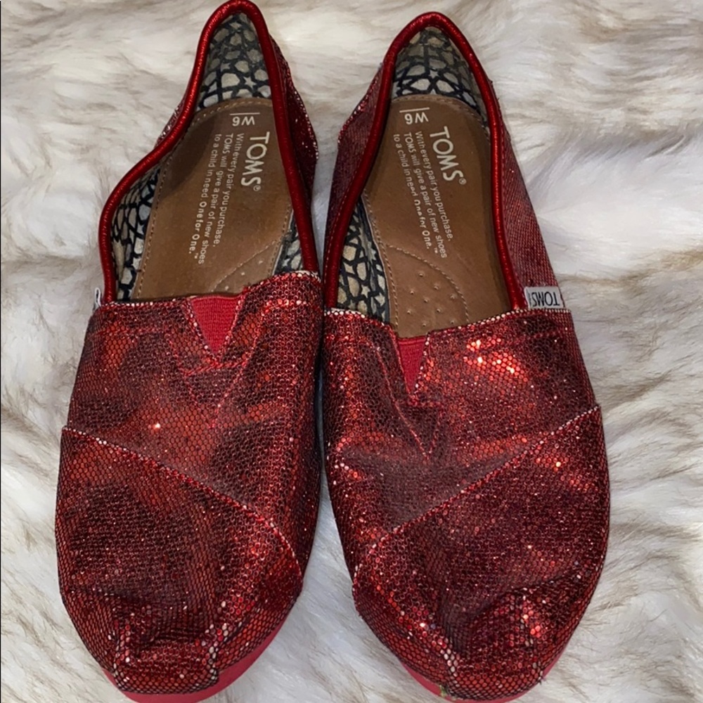 TOMS